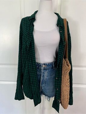 Casual Green Plaid Button-Up Shirt - Women's